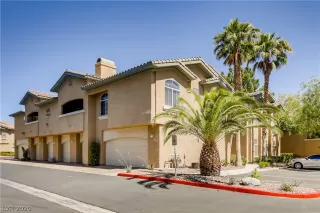 Photo #1: 2203089 Listing