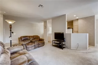 Photo #4: 2203089 Listing