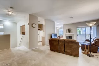 Photo #6: 2203089 Listing