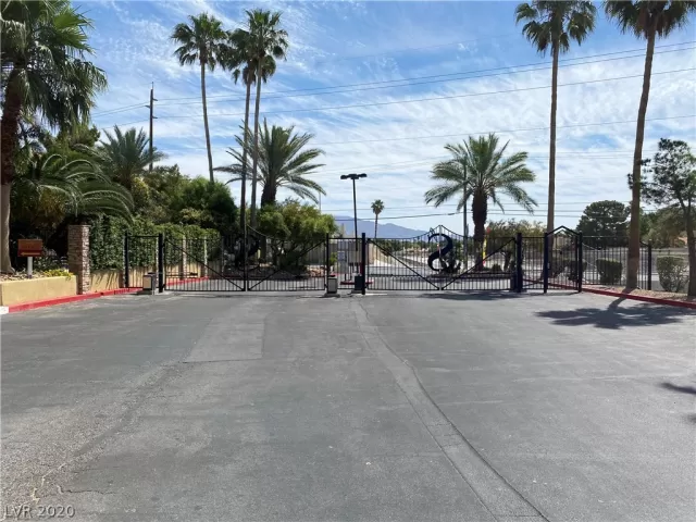MLS: 2203144 Condo For Sale