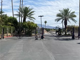Photo #1: 2203144 Listing 