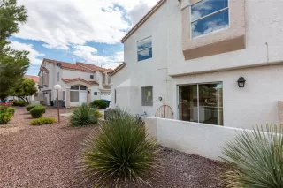 Photo #4: 2203161 Listing 