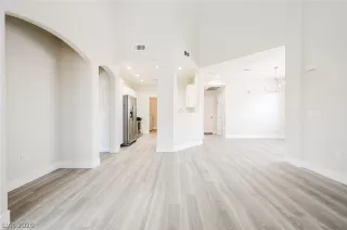 Photo #1: 2203177 Listing 