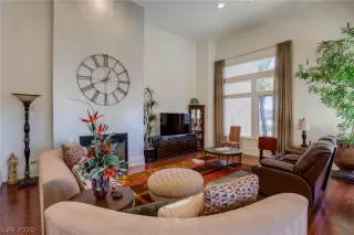 Photo #5: 2203254 Listing 