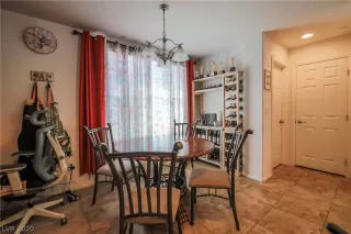 Photo #4: 2203305 Listing