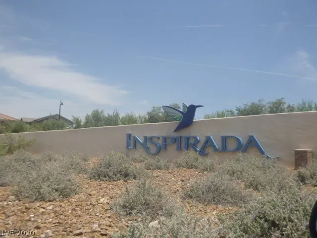 MLS: 2203323 Condo For Sale