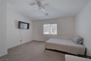 Photo #6: 2203325 Listing