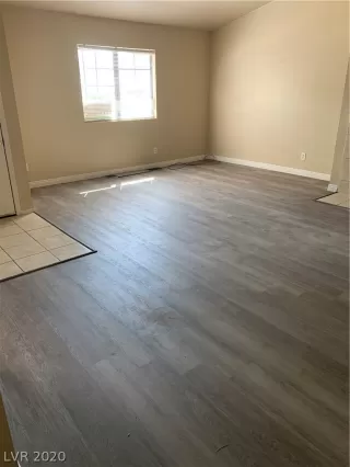 Photo #1: 2203334 Listing 