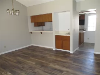 Photo #2: 2203387 Listing