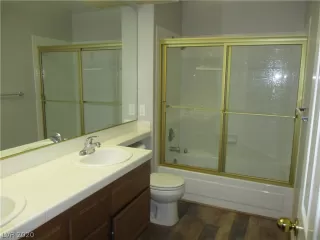 Photo #6: 2203387 Listing