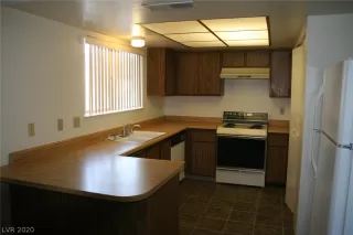 Photo #2: 2203404 Listing 