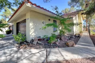 Photo #1: 2203409 Listing 