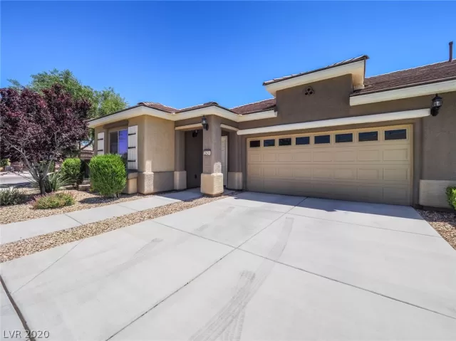 MLS: 2203435 Condo For Sale