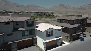 Photo #1: 2203452 Listing