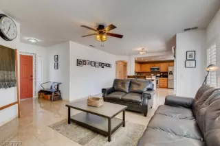 Photo #6: 2203477 Listing 