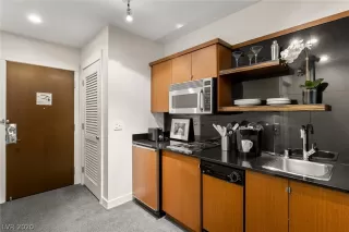 Photo #4: 2203500 Listing 