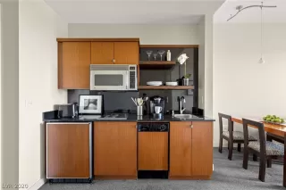 Photo #6: 2203500 Listing 