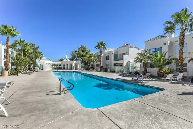 MLS: 2203527 Condo For Sale