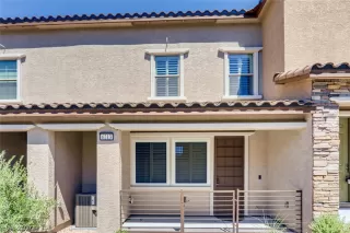 Photo #1: 2203665 Listing