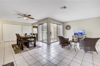 Photo #4: 2203692 Listing 