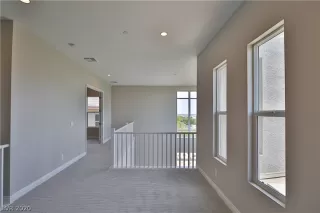 Photo #3: 2203739 Listing