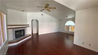 Photo #2: 2203751 Listing 