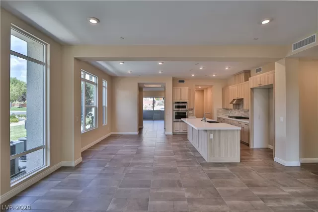 MLS: 2203755 Condo For Sale