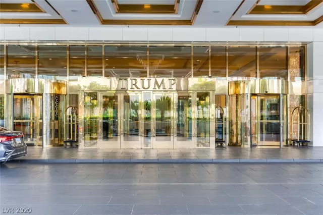 MLS: 2203760 Condo For Sale