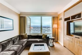 Photo #6: 2203760 Listing