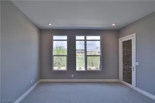 Photo #2: 2203769 Listing