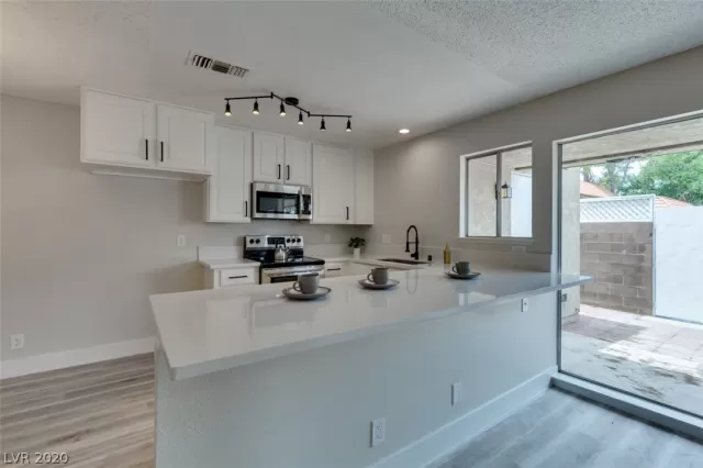 MLS: 2203839 Condo For Sale