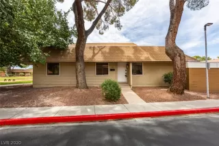 Photo #2: 2203839 Listing