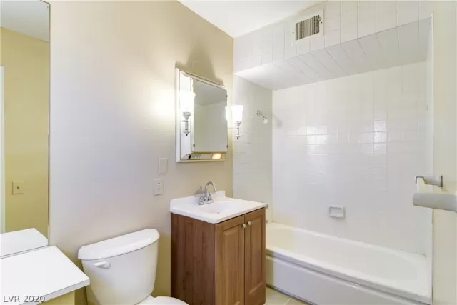 MLS: 2203935 Condo For Sale