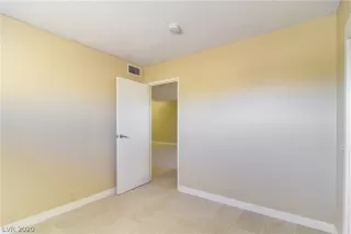 Photo #1: 2203935 Listing 