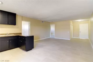 Photo #6: 2203935 Listing 