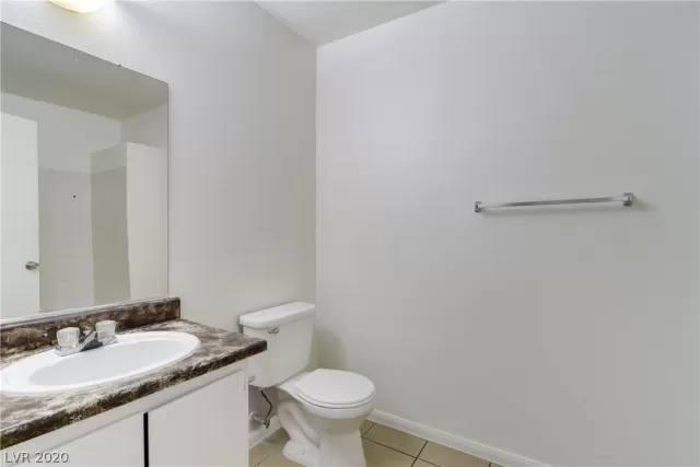 MLS: 2203938 Condo For Sale