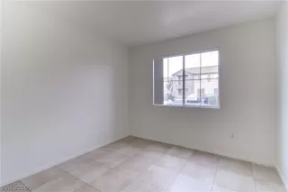 Photo #2: 2203938 Listing 