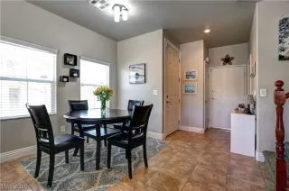 Photo #5: 2203954 Listing 