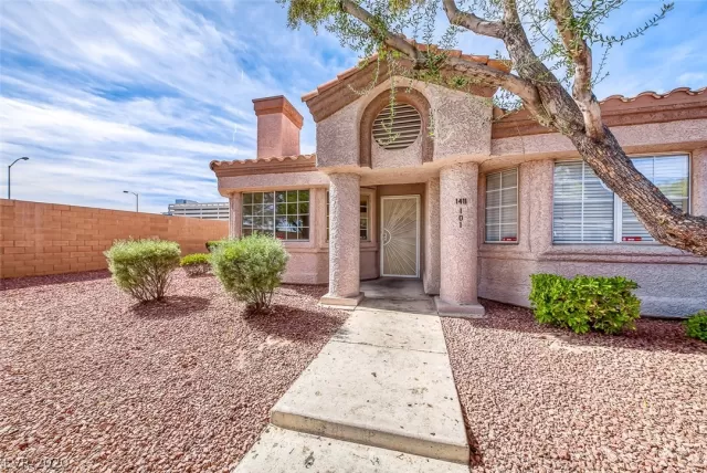 MLS: 2203959 Condo For Sale