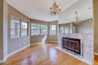 Photo #3: 2203959 Listing