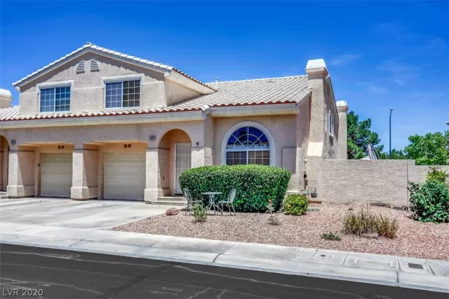 MLS: 2204062 Condo For Sale