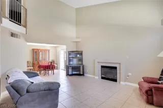 Photo #3: 2204062 Listing