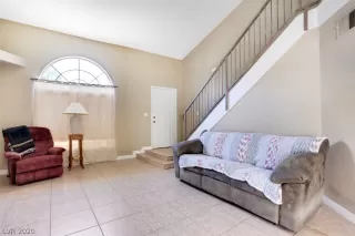 Photo #6: 2204062 Listing