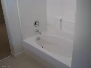 Photo #4: 2204092 Listing 