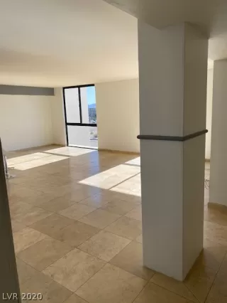 Photo #3: 2204132 Listing 