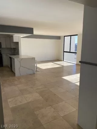 Photo #4: 2204132 Listing 