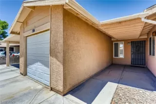 Photo #2: 2204304 Listing 