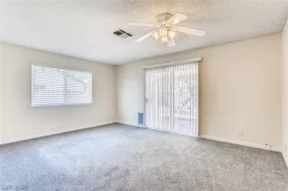 Photo #4: 2204304 Listing 
