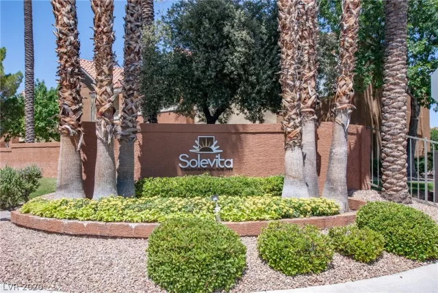 MLS: 2204452 Condo For Sale