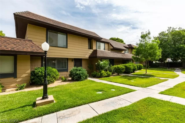 MLS: 2204536 Condo For Sale